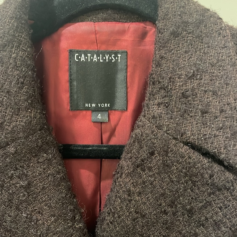 Vintage Catalyst Brown Blazer with Structured Shoulders - Picture 2 of 4